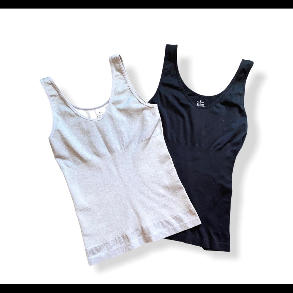 Like new 2pk slimming tank tops